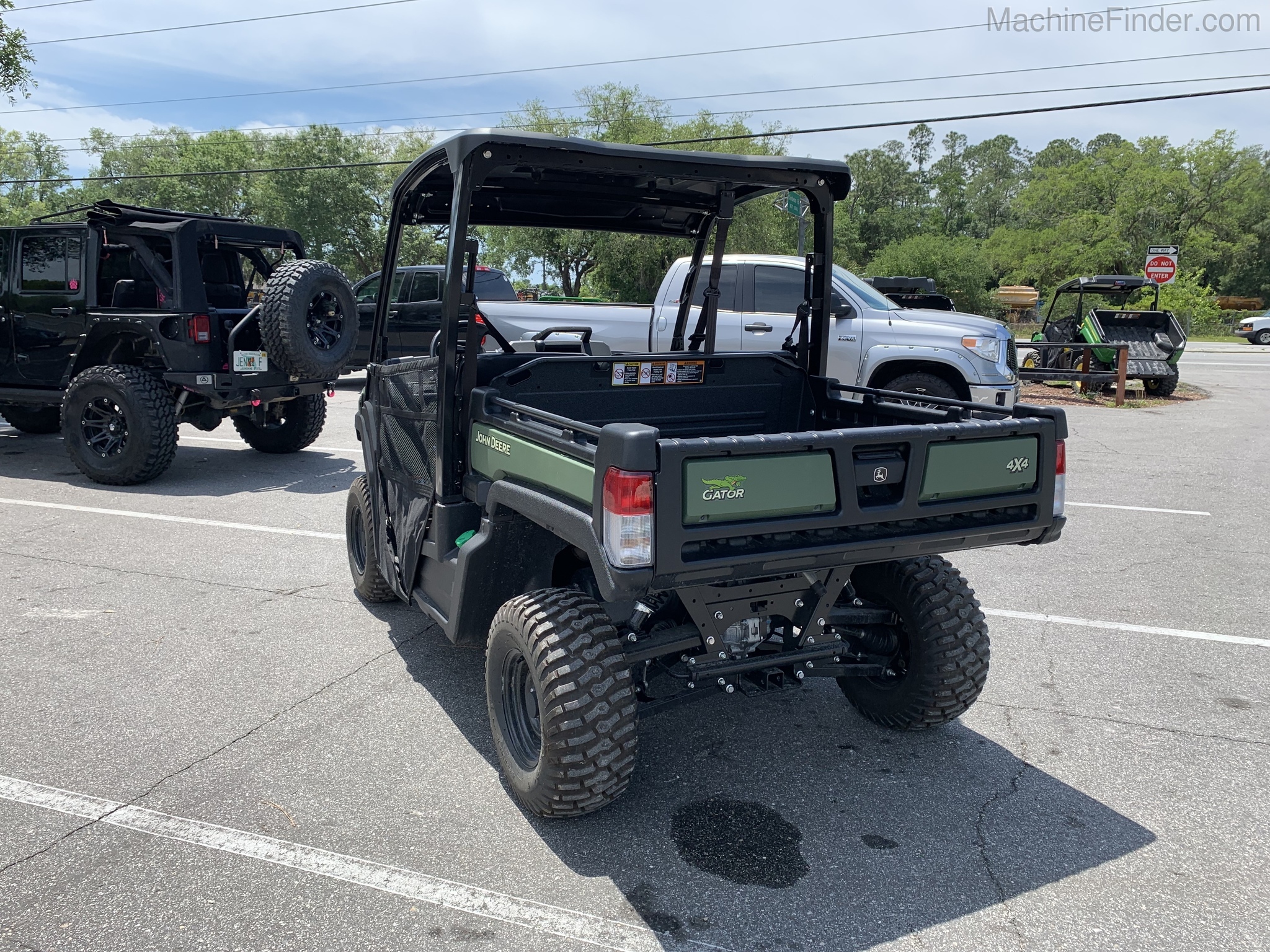 2021 John Deere 865M Image 4