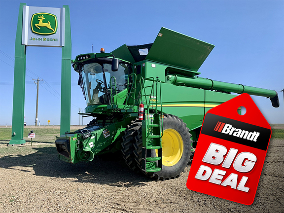 Photo of a 2017 John Deere S680