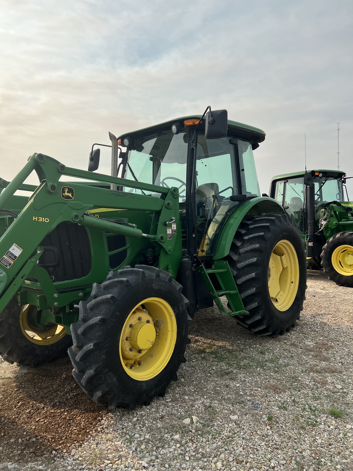 2012 John Deere 6115D Image 2
