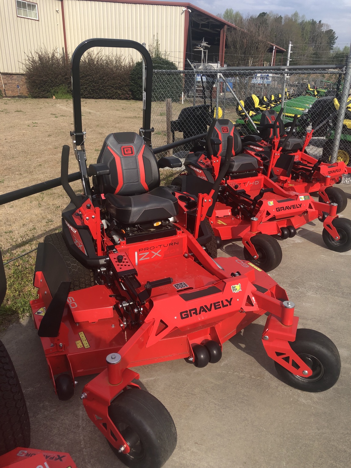 2022 Gravely PRO-TURN ZX60 Image 2