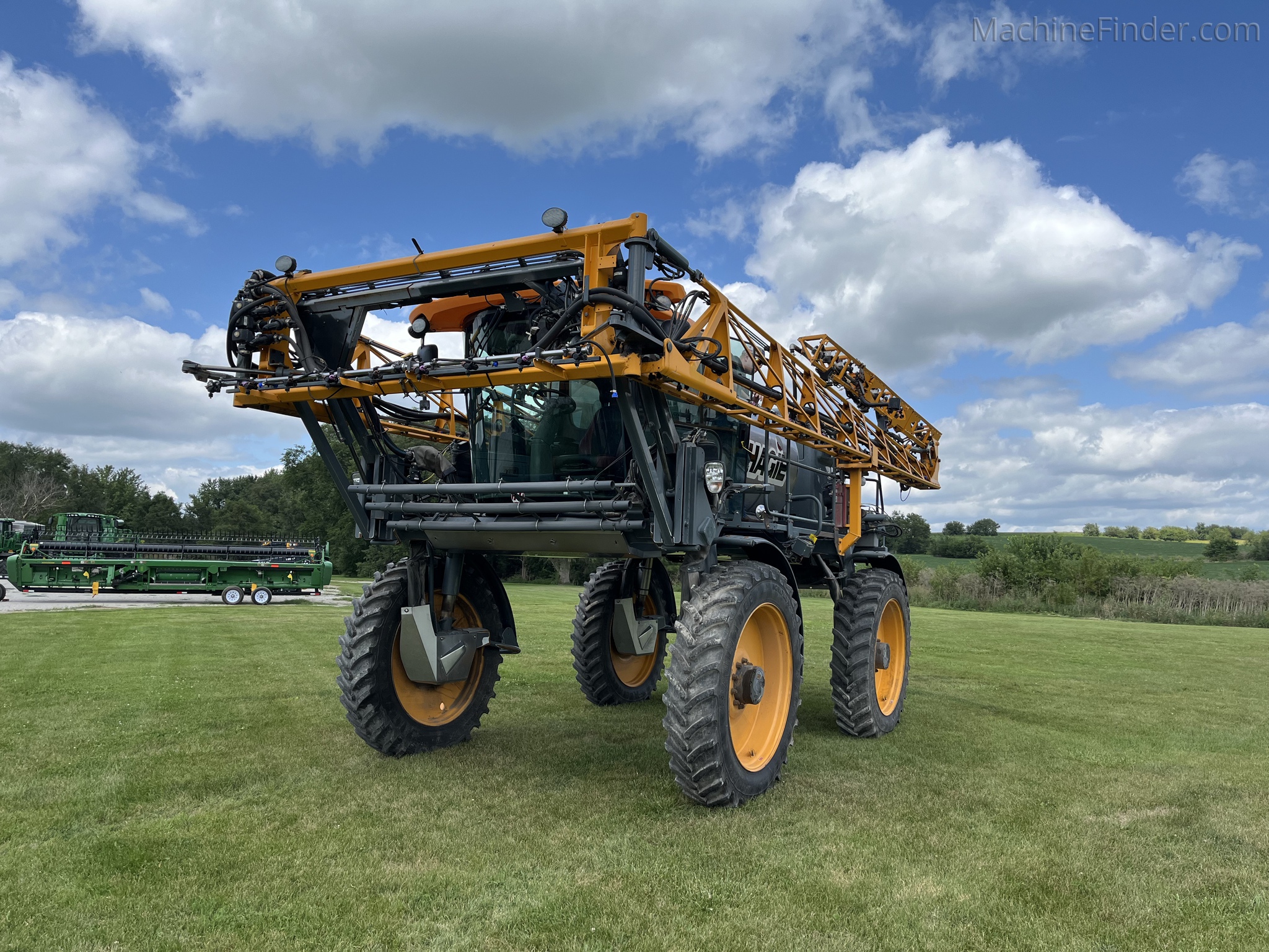 2014 Hagie STS12 | Self-Propelled Sprayers | MachineFinder