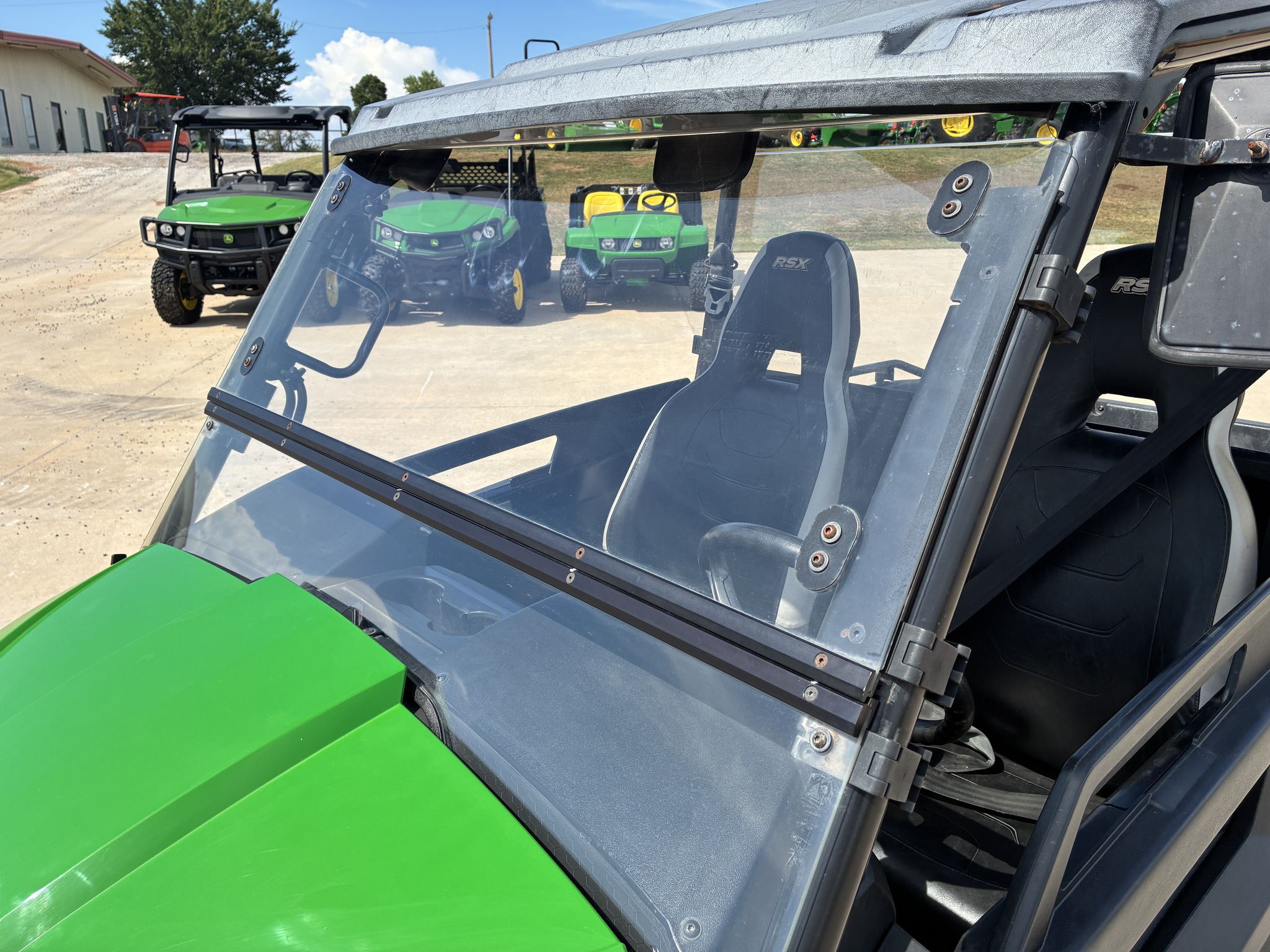2013 John Deere RSX 850I Image 17