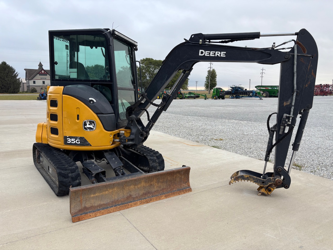  2021 John Deere 35G at Heritage Tractor in Macomb, IL