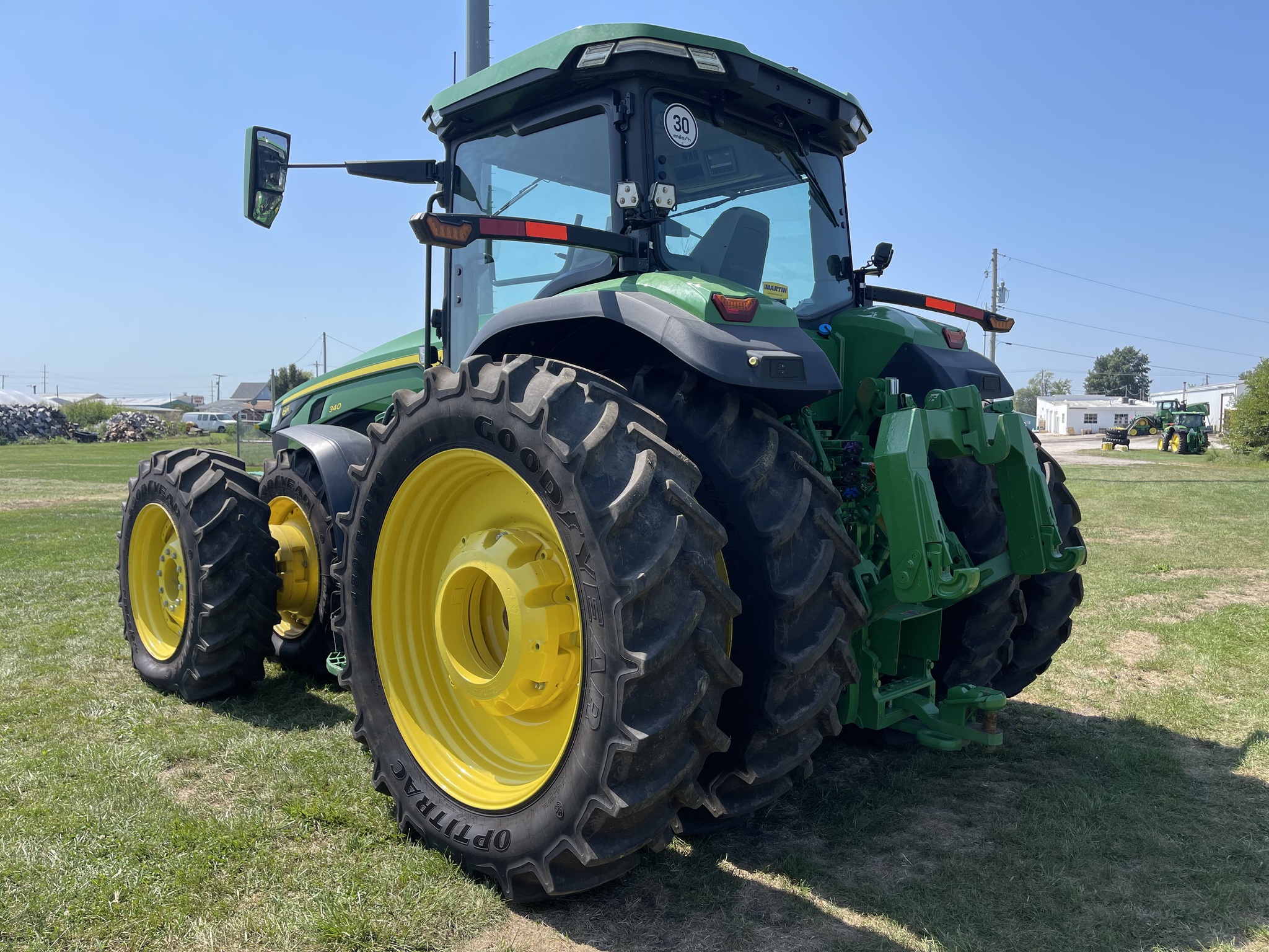  2023 John Deere 8R 340 at Heritage Tractor in Rockport, IL