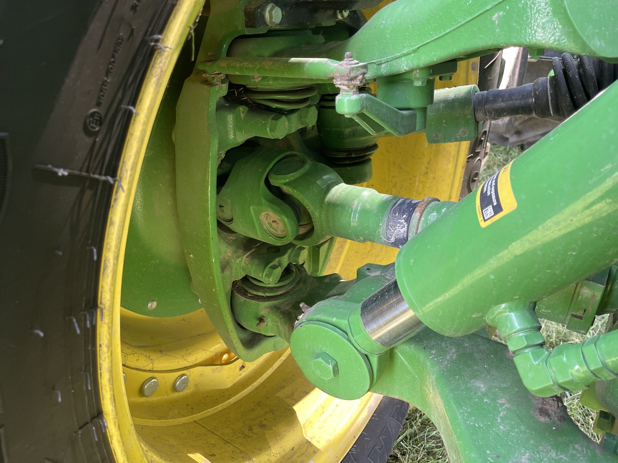  2023 John Deere 8R 340 at Heritage Tractor in Rockport, IL