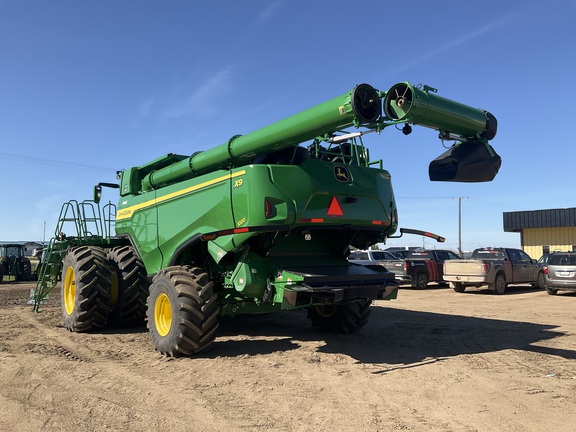 2022 John Deere X9 1000