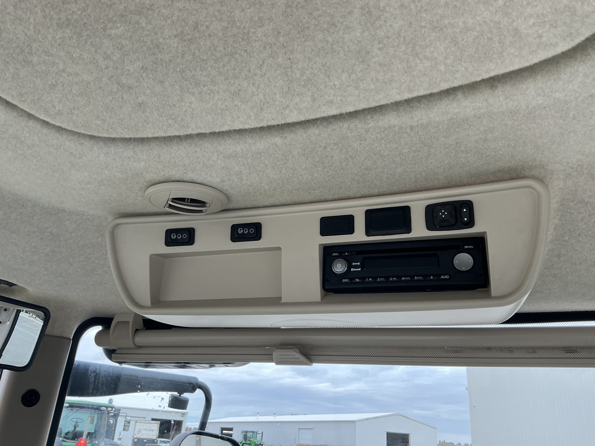 2017 John Deere 8370RT Image 30