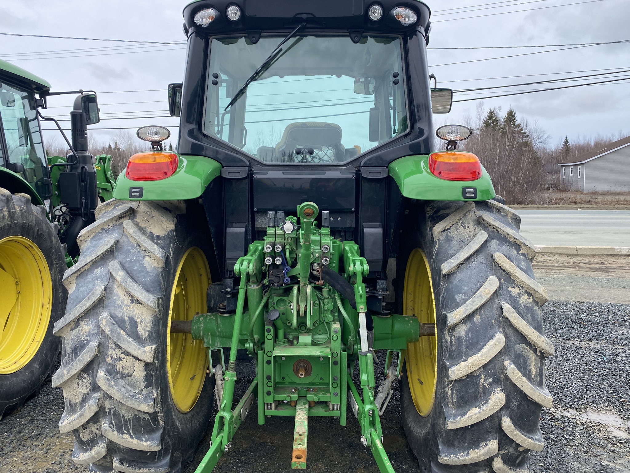 2023 John Deere 6120M Image 6