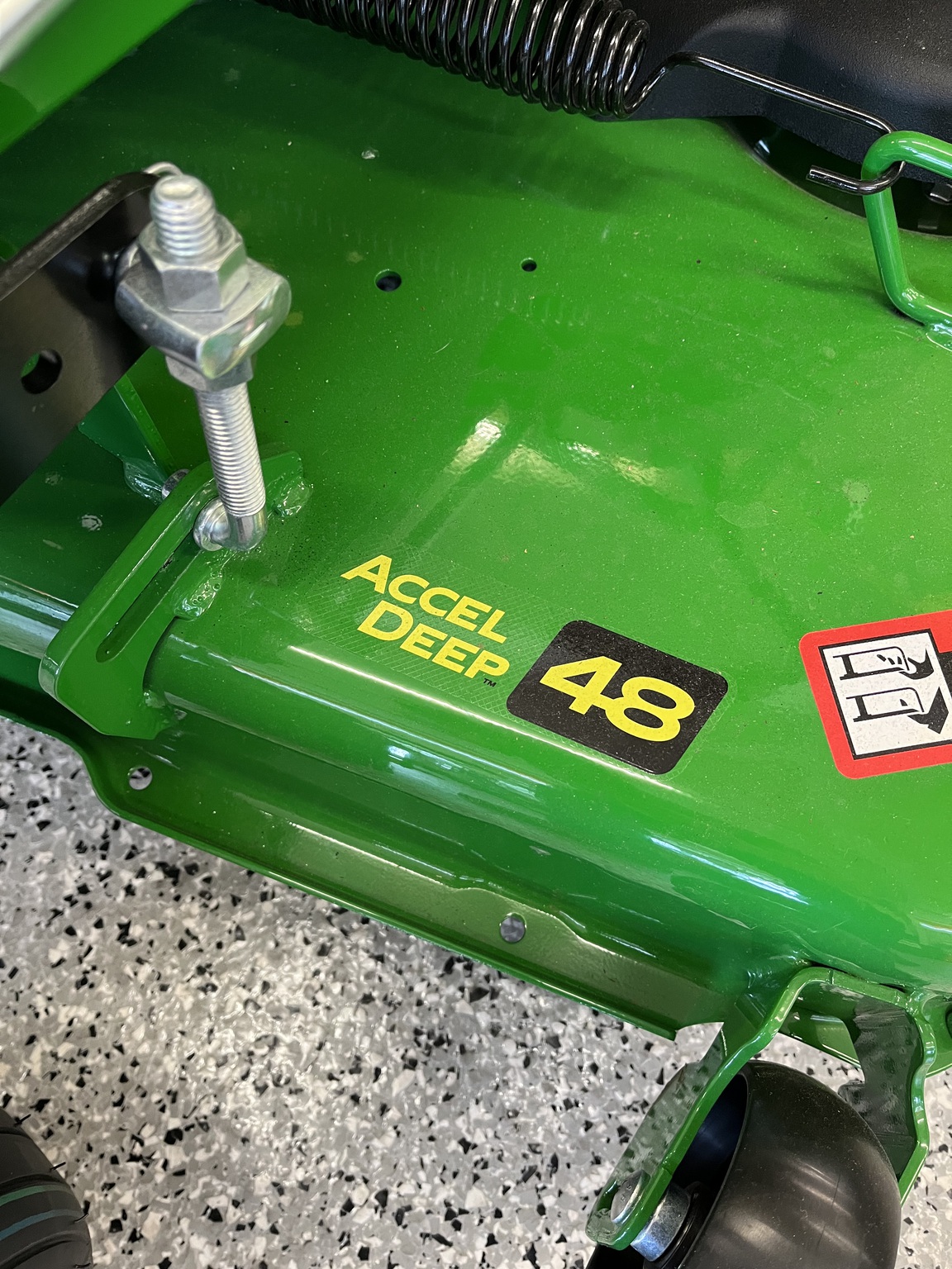 2025 John Deere Z515E Image 3