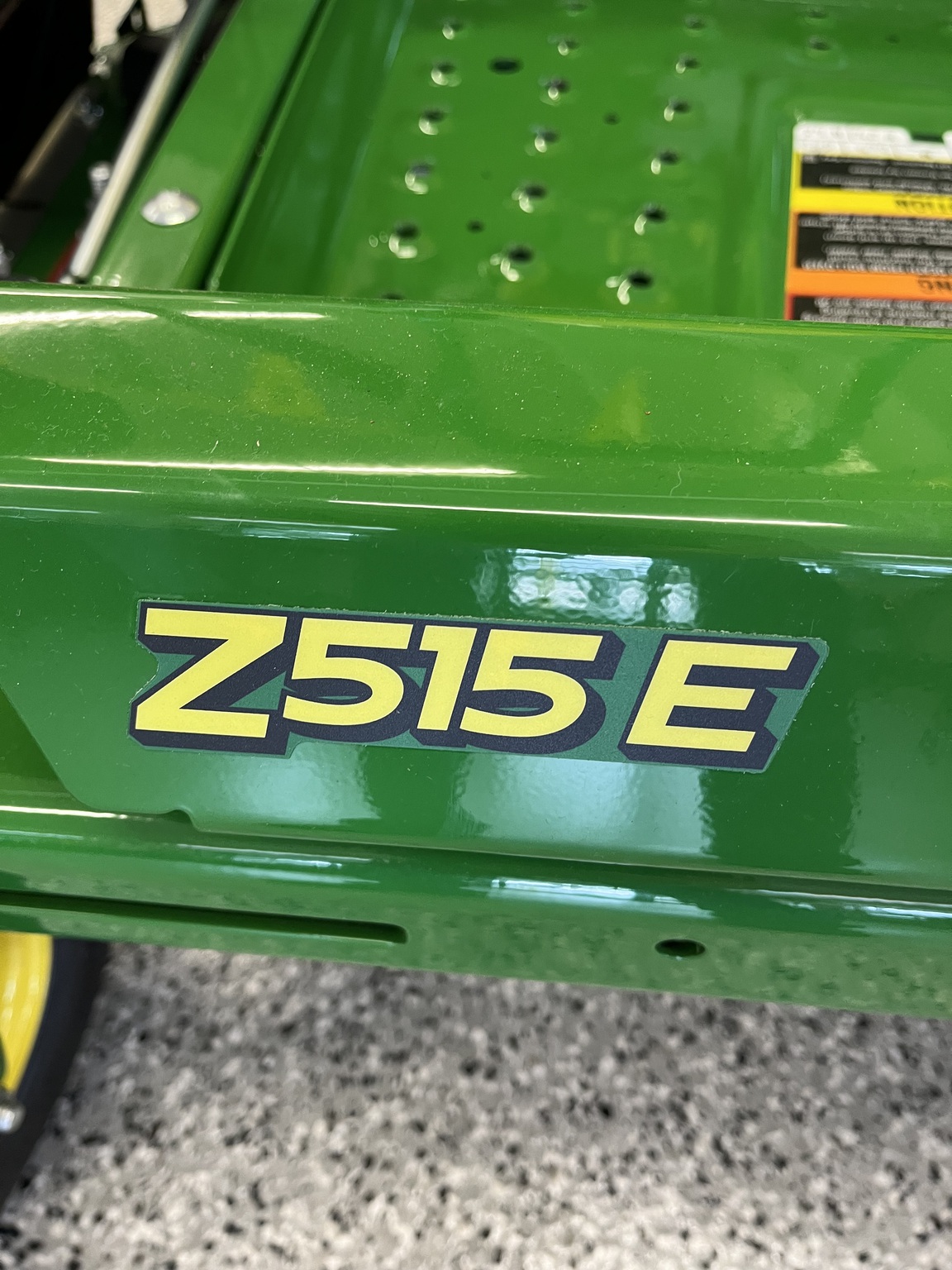 2025 John Deere Z515E Image 6