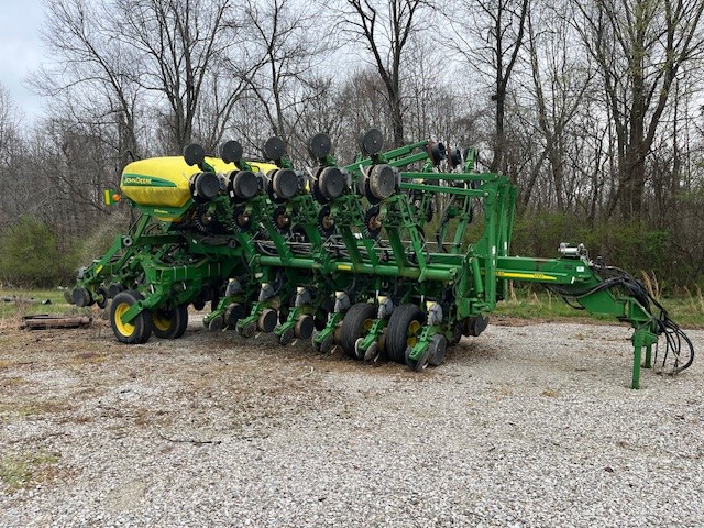2004 John Deere 1790