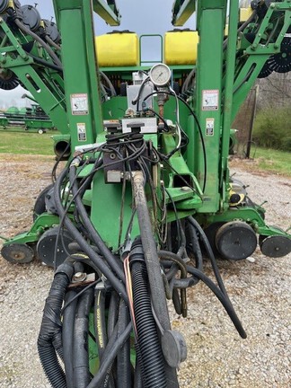 2004 John Deere 1790