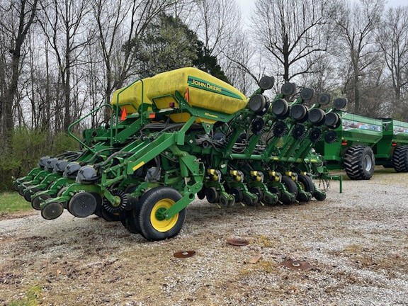 2004 John Deere 1790