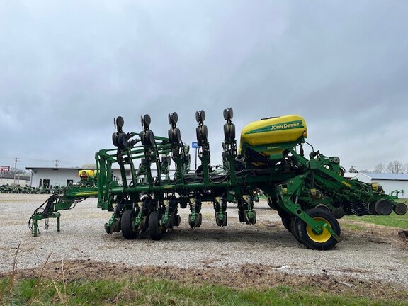 2004 John Deere 1790