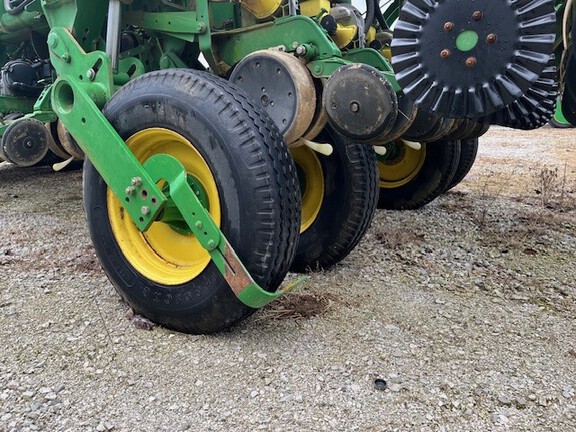 2004 John Deere 1790