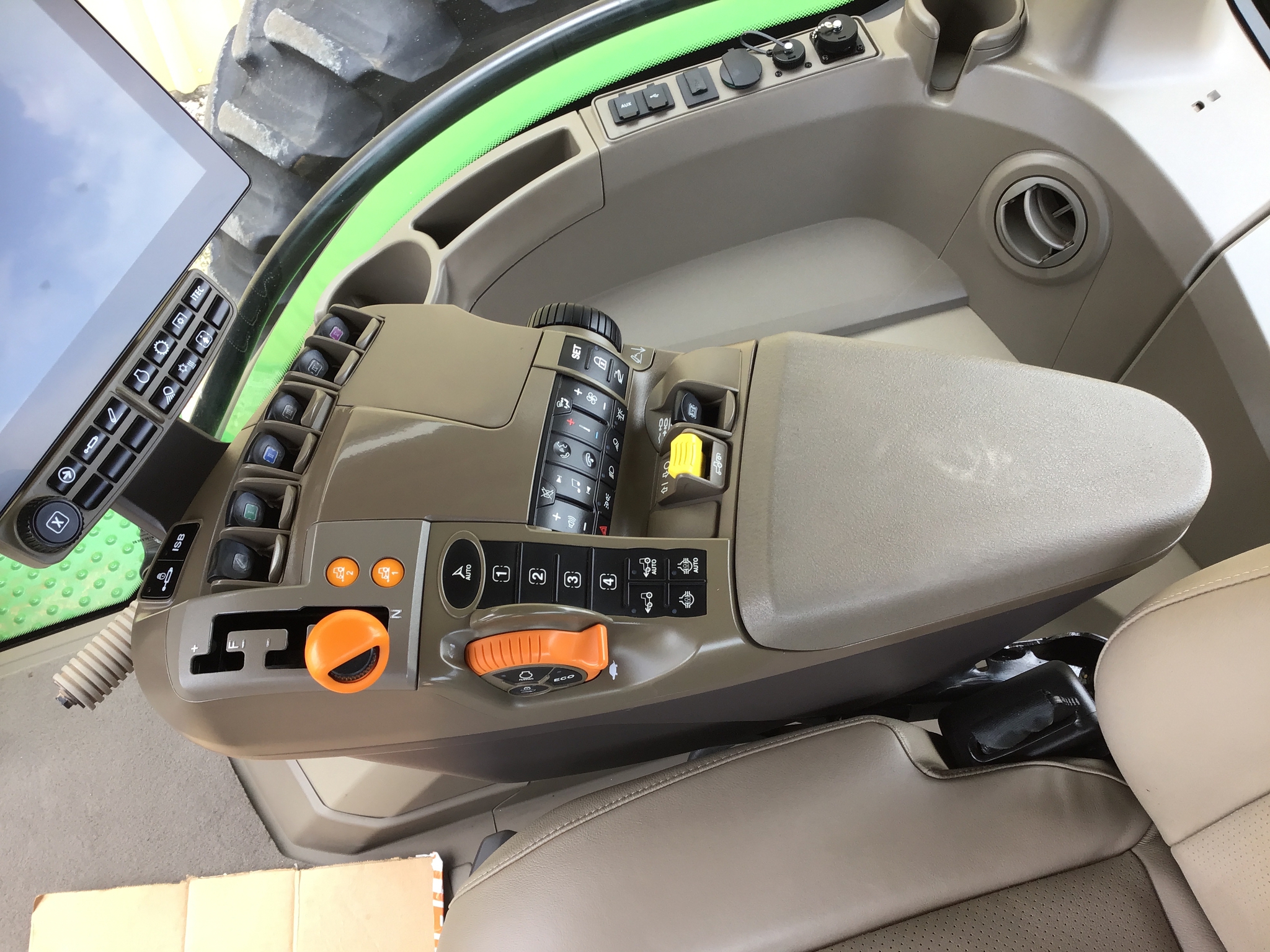 2024 John Deere 8R 410 Image 14