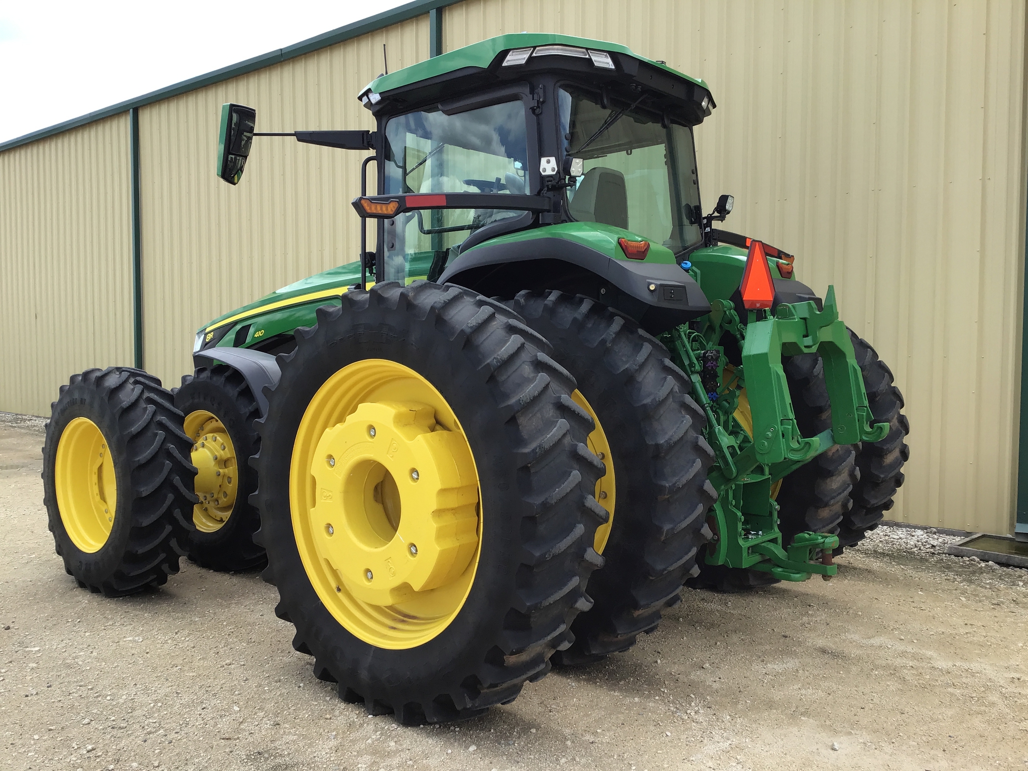 2024 John Deere 8R 410 Image 9