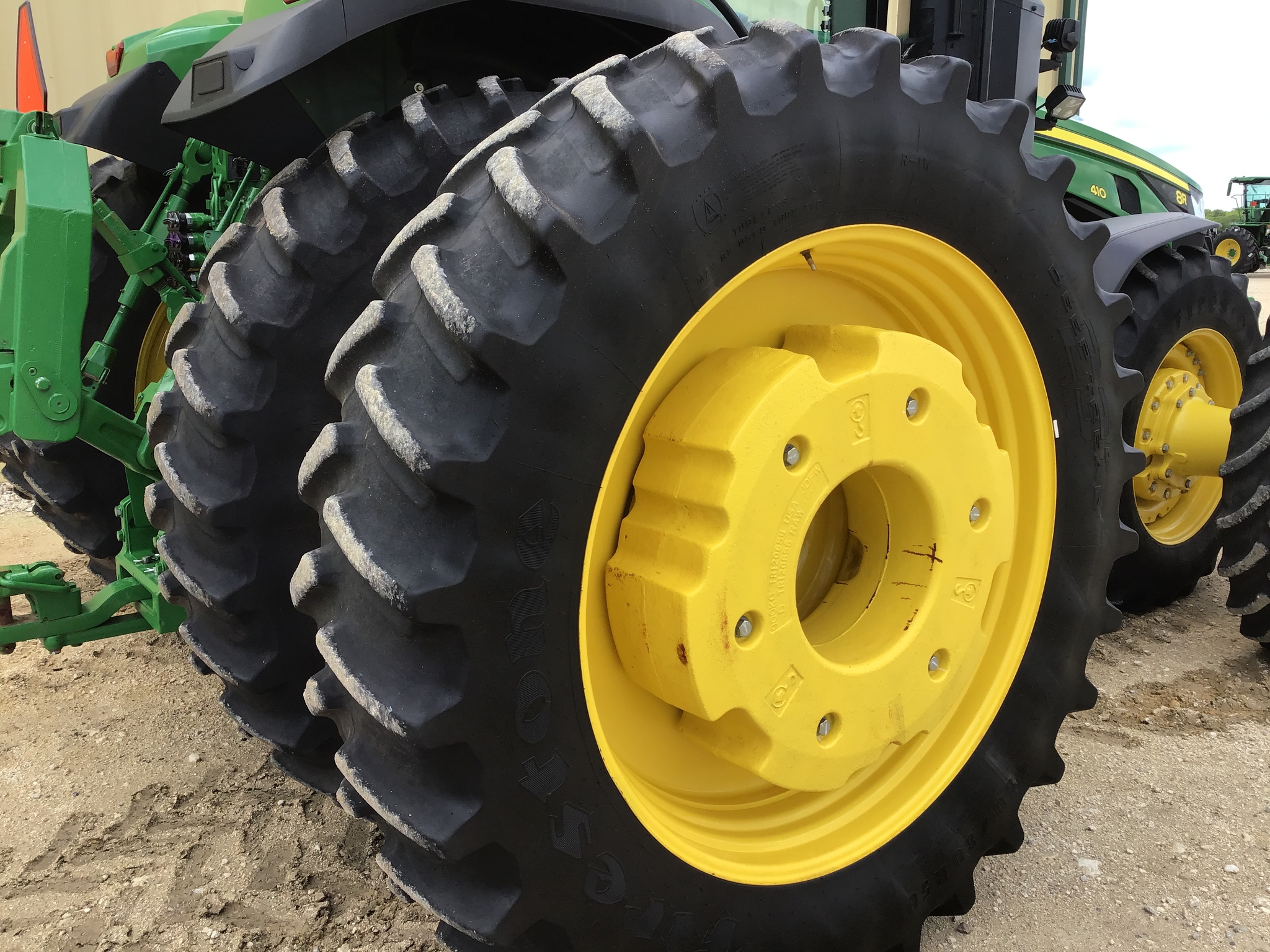 2024 John Deere 8R 410 Image 43