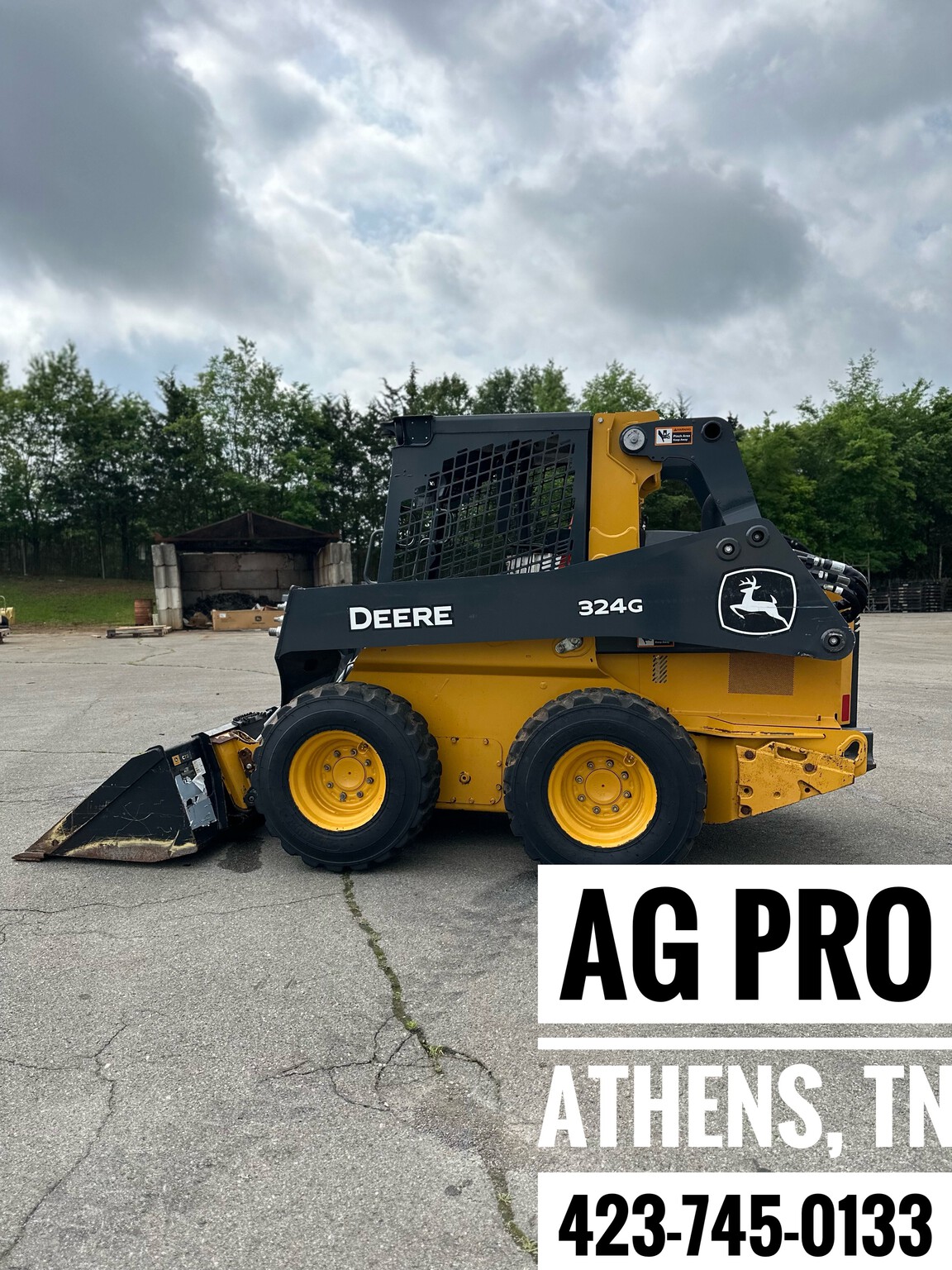 2023 John Deere 324G Image 2