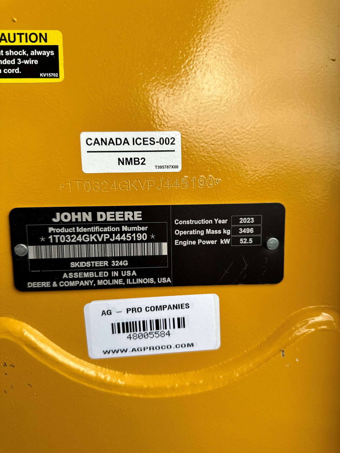 2023 John Deere 324G Image 7
