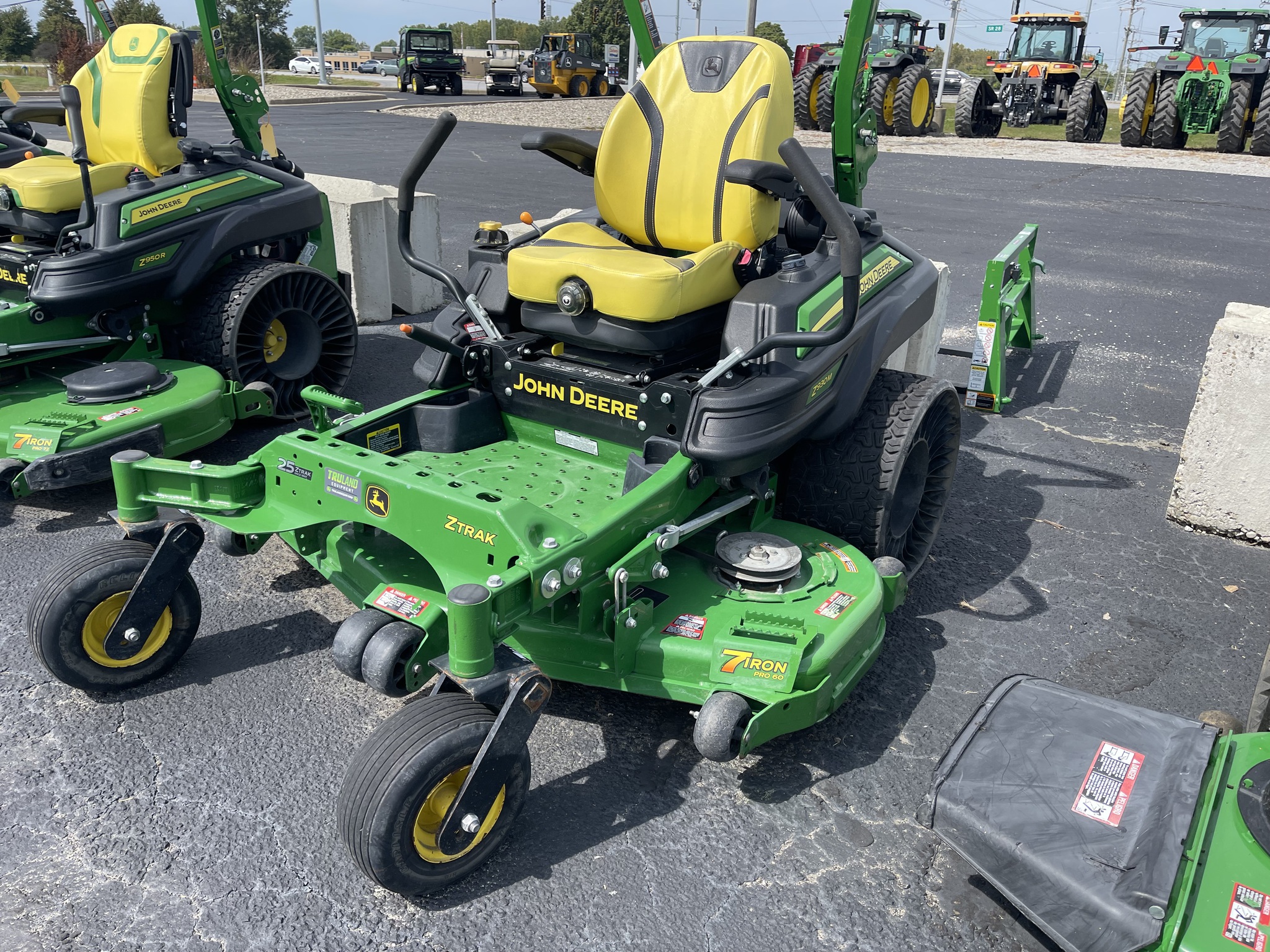 2022 John Deere Z930M Image 7