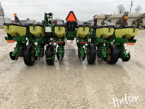 Photo of 2002 John Deere 1760