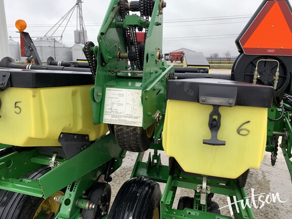 Photo of 2002 John Deere 1760