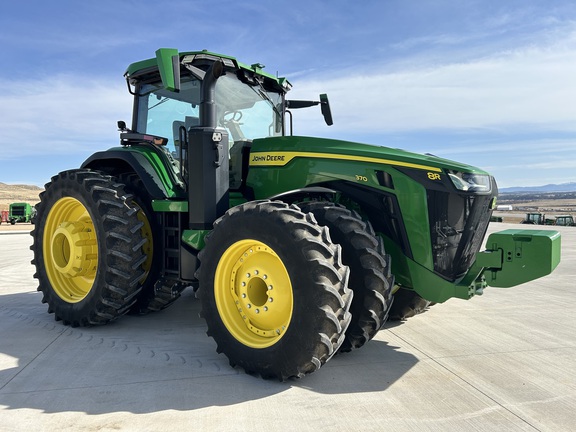2023 John Deere 8R 370 (2nd thumbnail)
