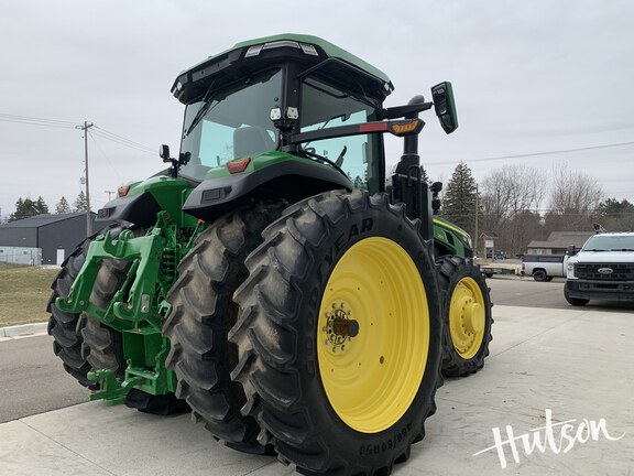 Photo of 2024 John Deere 8R 250