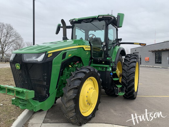 Photo of 2024 John Deere 8R 250