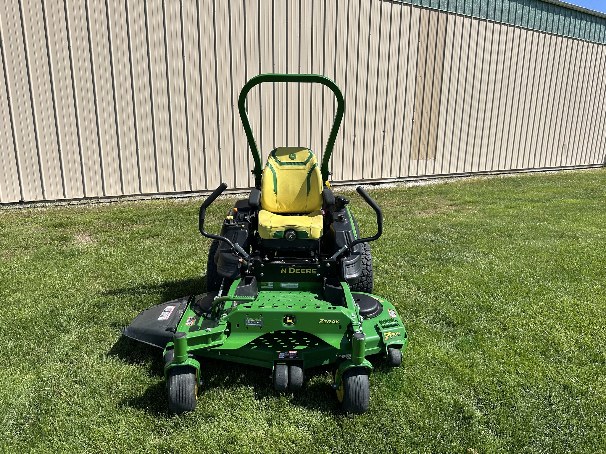 2023 John Deere Z930M Image 1