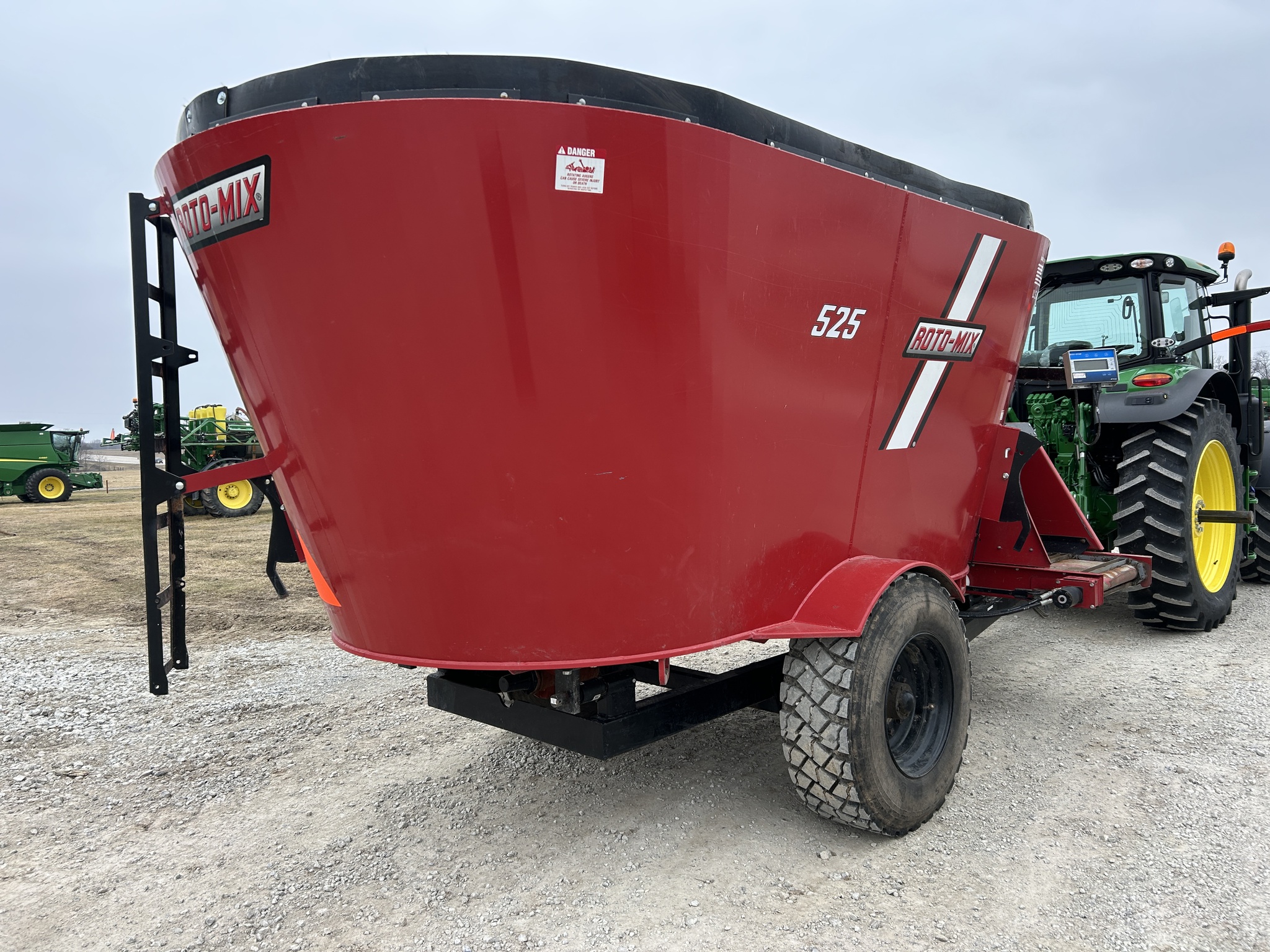  2022 Roto-Mix 525 at Heritage Tractor in Atchison, KS