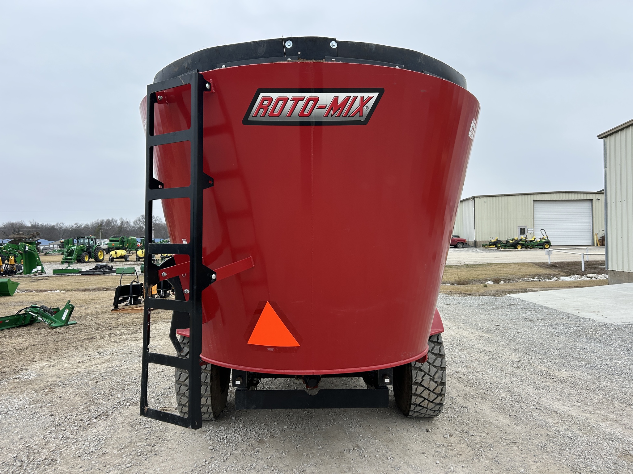  2022 Roto-Mix 525 at Heritage Tractor in Atchison, KS