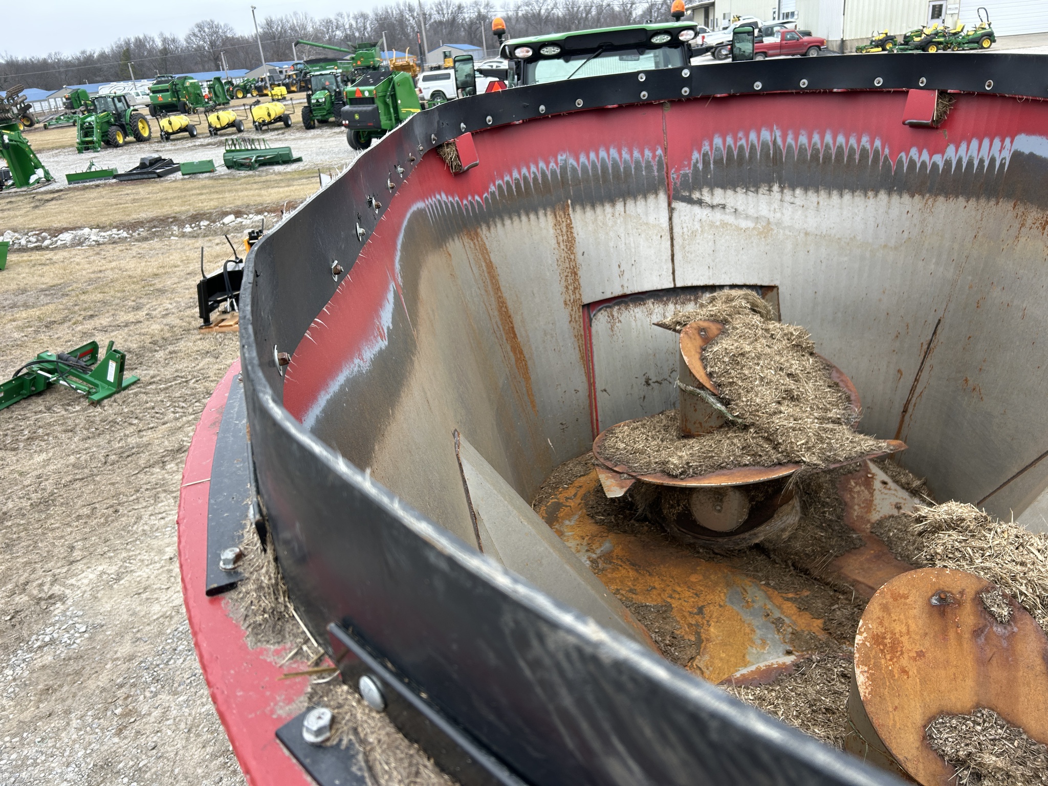  2022 Roto-Mix 525 at Heritage Tractor in Atchison, KS