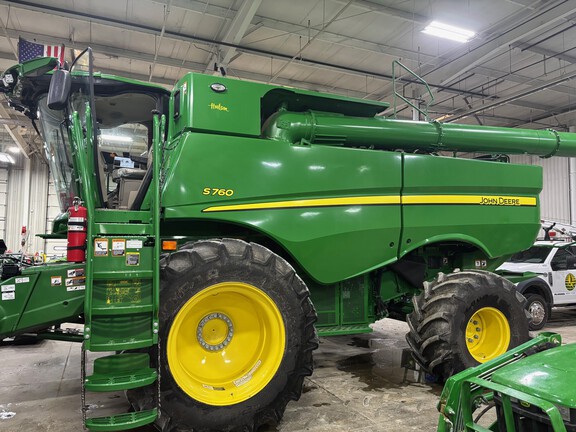 Photo of 2023 John Deere S760