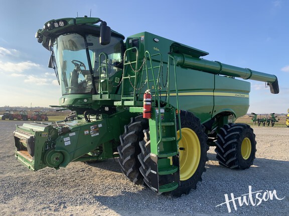 Photo of 2023 John Deere S760