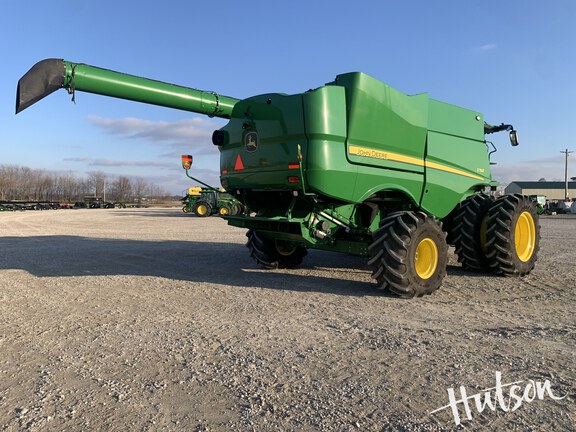 Photo of 2023 John Deere S760