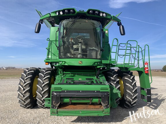 Photo of 2023 John Deere S760
