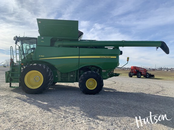 Photo of 2023 John Deere S760
