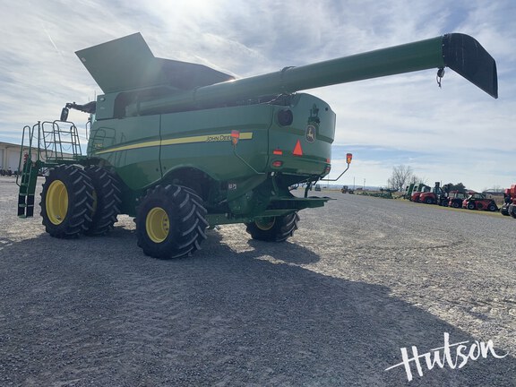 Photo of 2023 John Deere S760