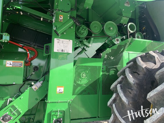 Photo of 2023 John Deere S760