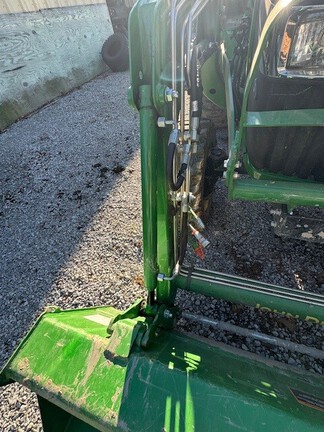 2022 John Deere 3032E Photo 3