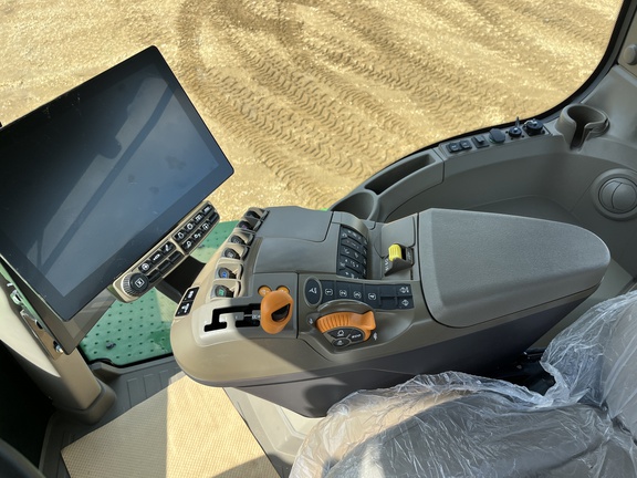 Used 2024 John Deere 9RX 640 Track Tractors at Horizon Ag & Turf in High Prairie, AB - Photo15