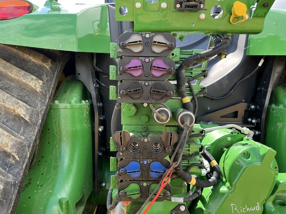 Used 2024 John Deere 9RX 640 Track Tractors at Horizon Ag & Turf in High Prairie, AB - Photo9