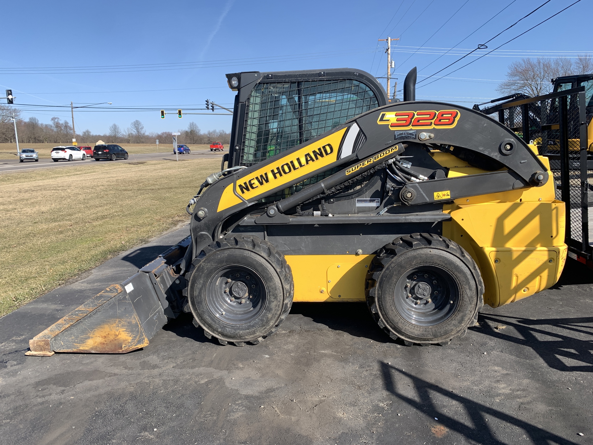 2021 New Holland L328 Image 2