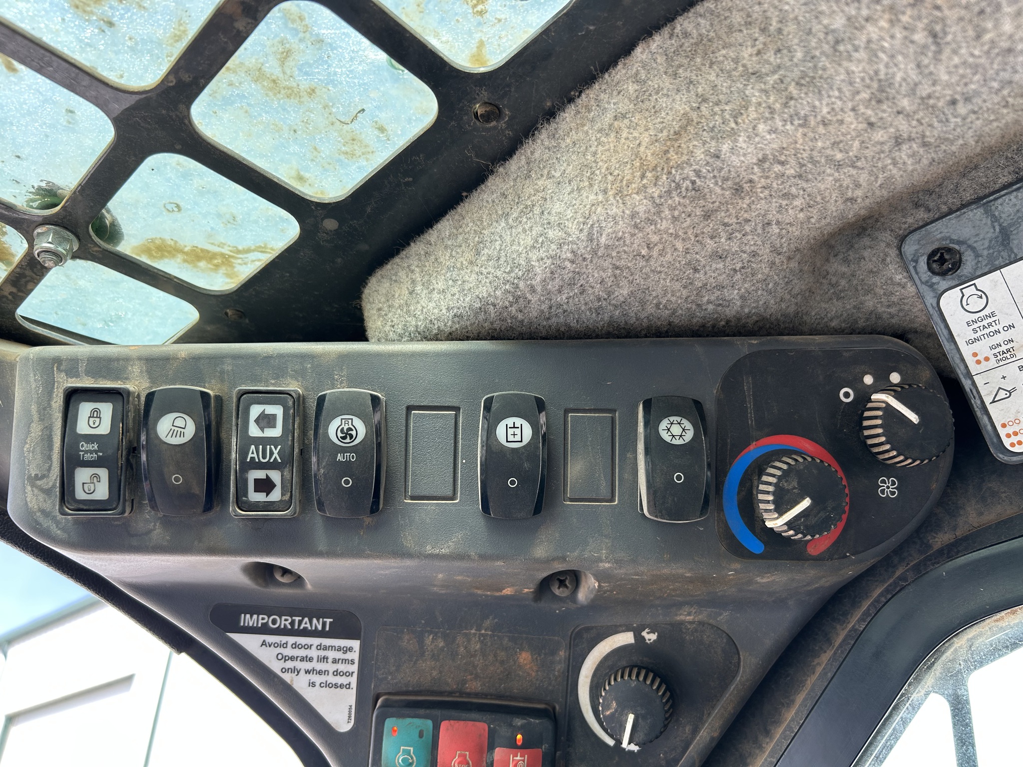  2018 John Deere 333G at Heritage Tractor in Joplin, MO