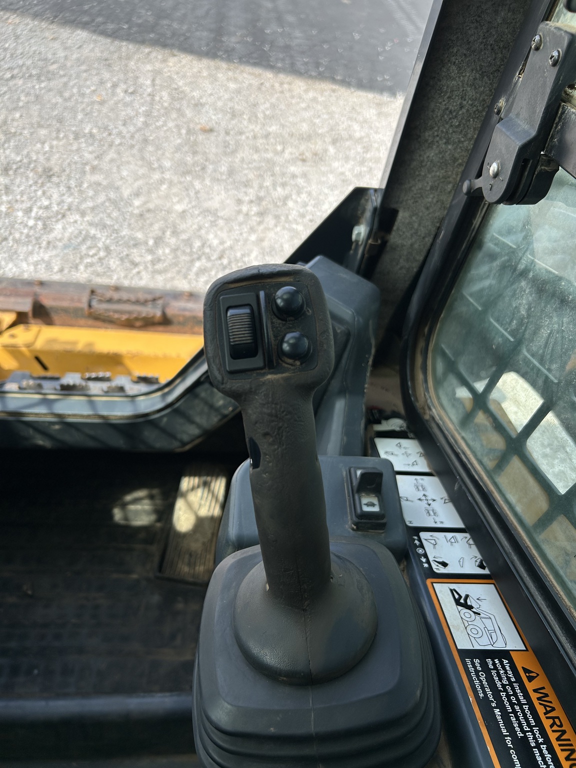  2018 John Deere 333G at Heritage Tractor in Joplin, MO