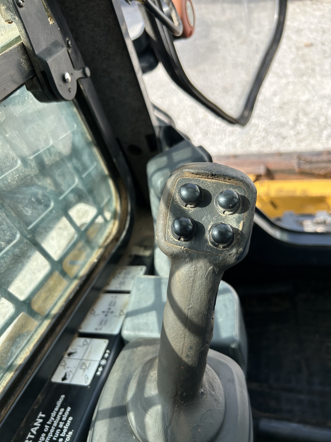  2018 John Deere 333G at Heritage Tractor in Joplin, MO