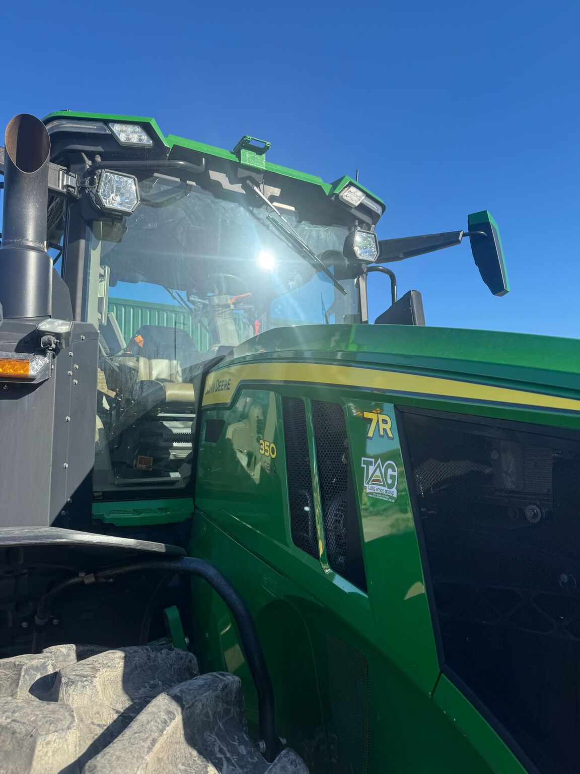 2022 John Deere 7R 350