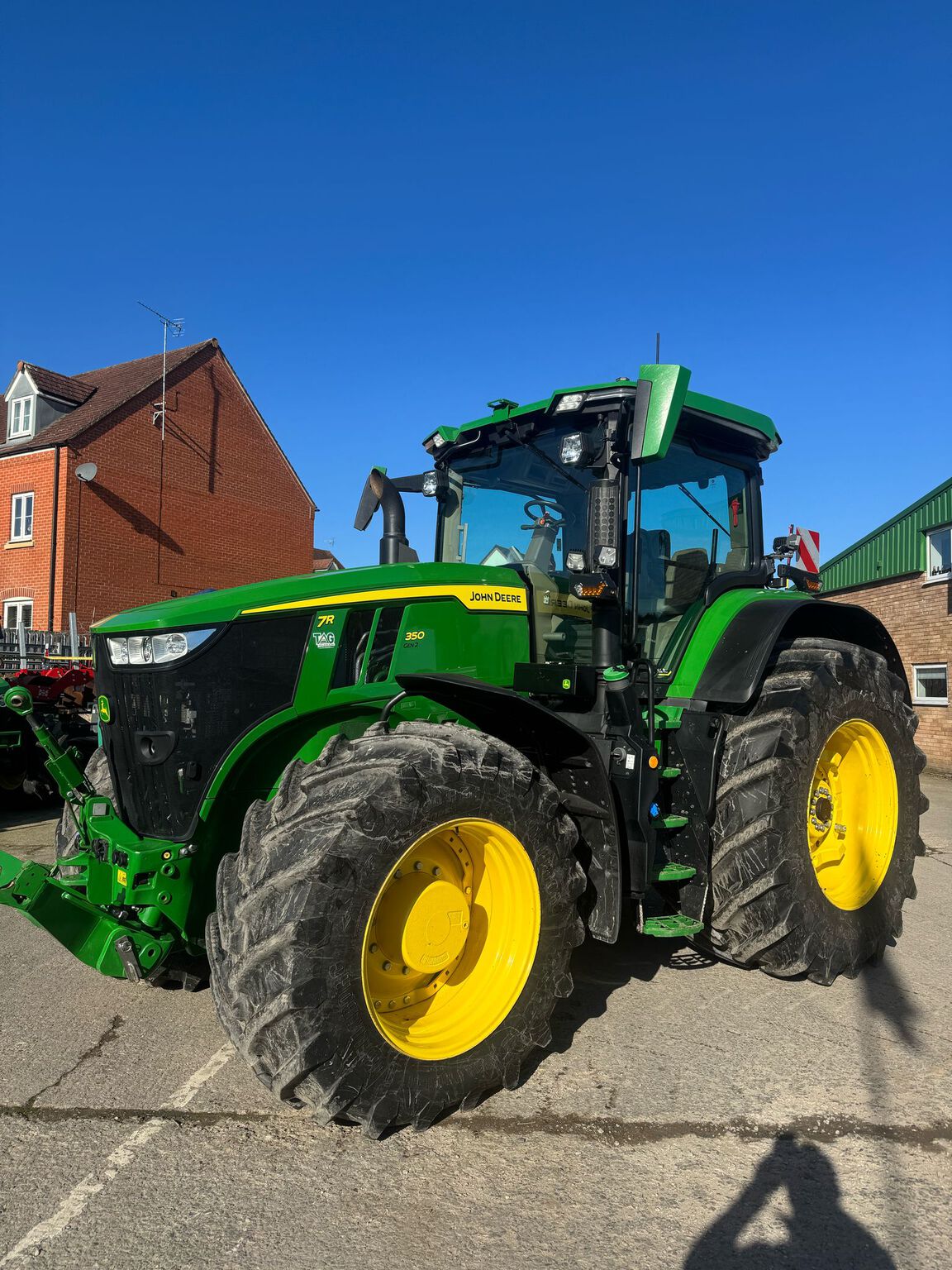 2022 John Deere 7R 350